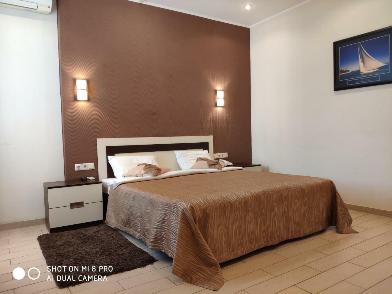 Columbus Hotel Odessa Eksteriør billede